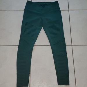 Alo yoga Moto leggings Sz M